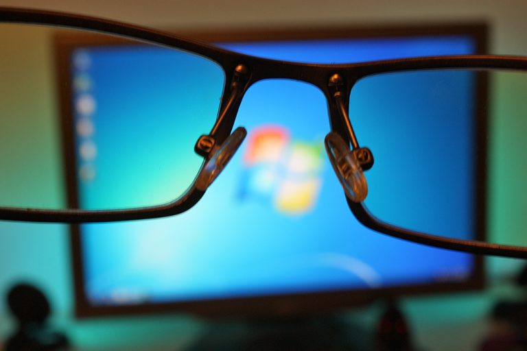 How to protect your eyes from the display